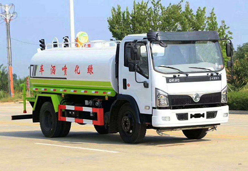 國(guó)六東風(fēng)福瑞卡9方灑水車(chē)